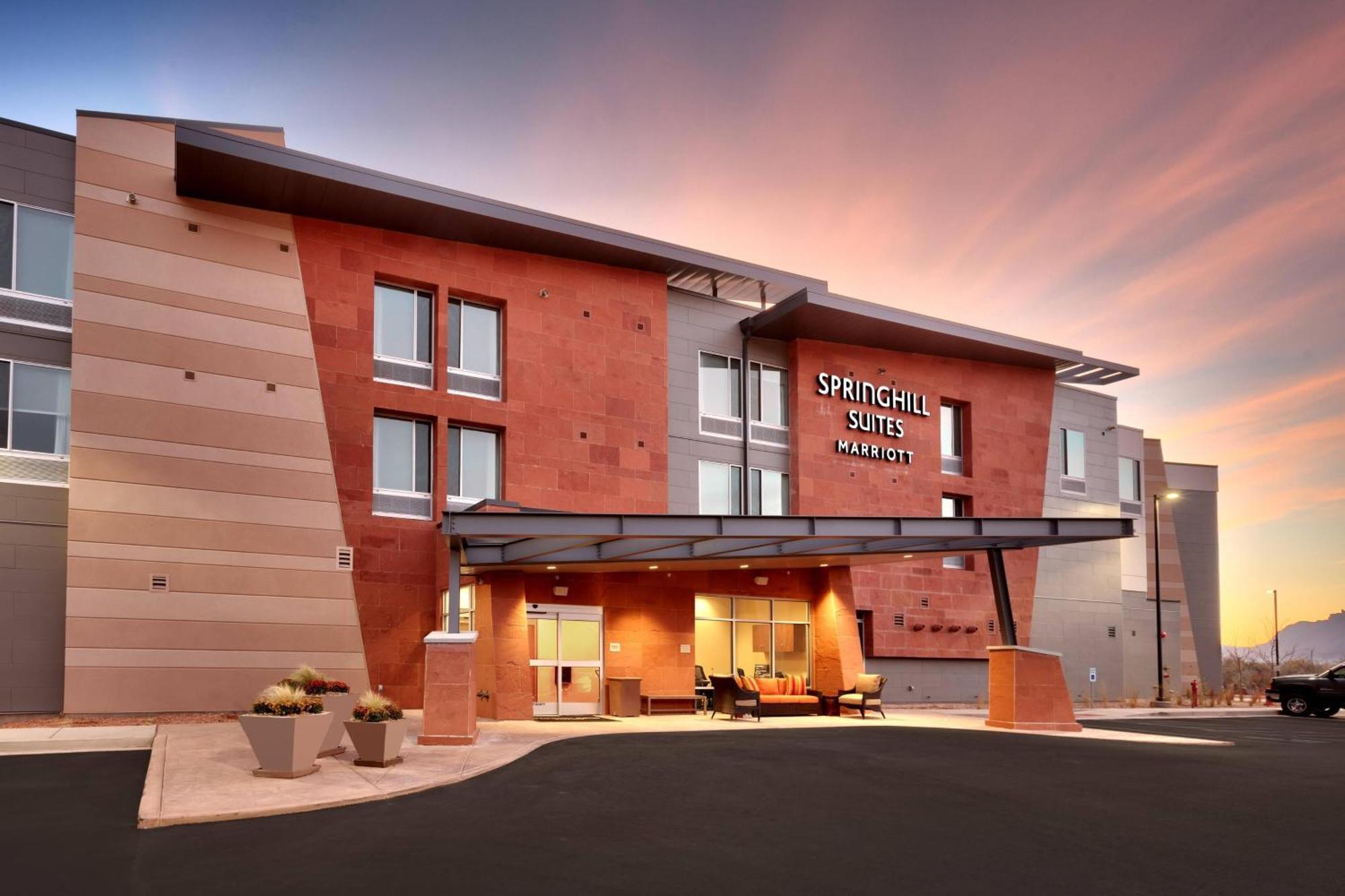 Springhill Suites By Marriott Moab Exterior photo